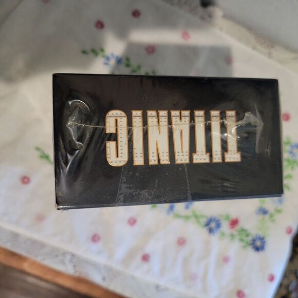 Lot of 3 VHS 90s Movies, Face/Off & Titanic Sealed, Dances W/ Wolves unsealed - Picture 10 of 16